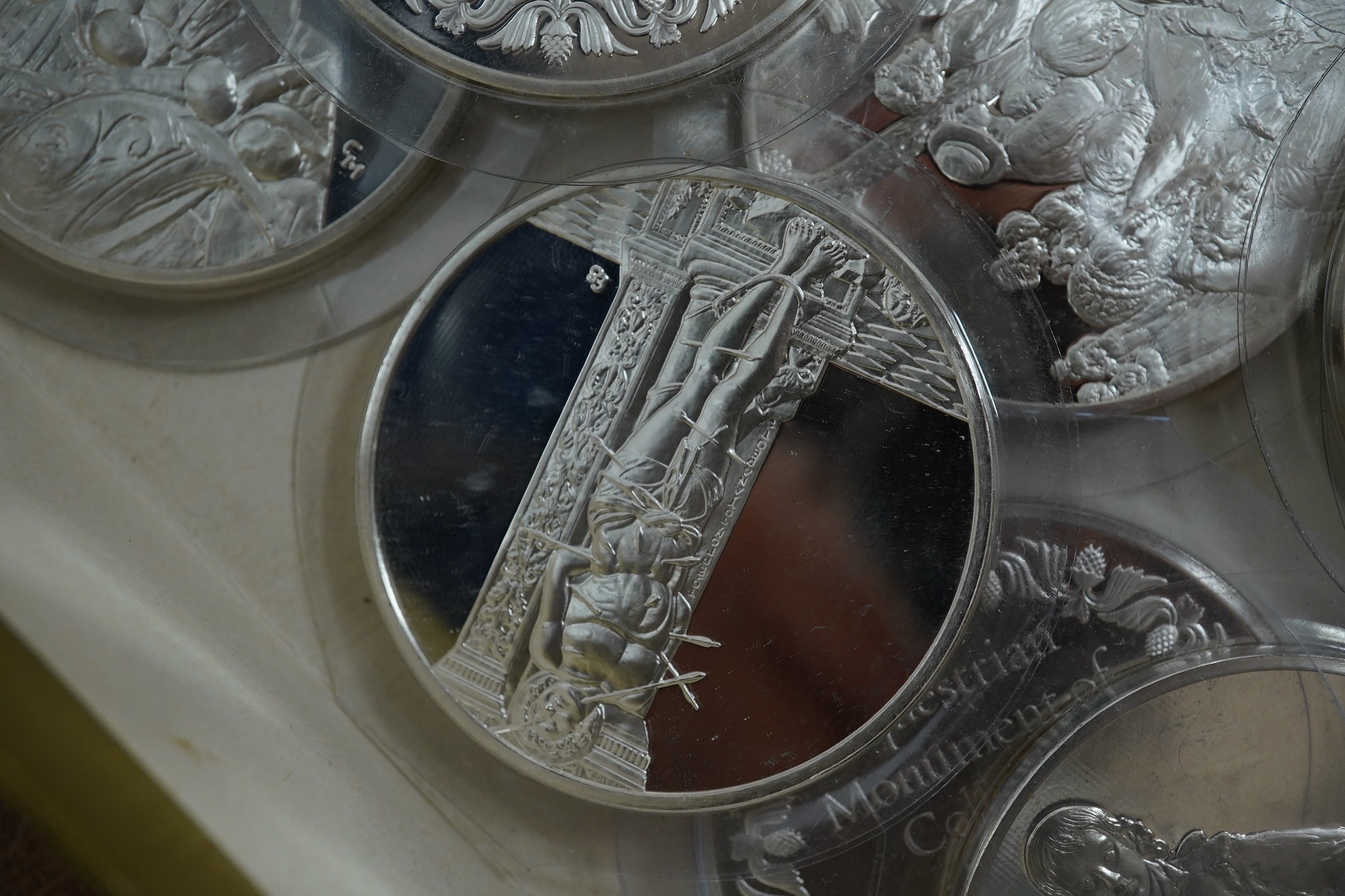 John Pinches, 21 proof silver medallions, each 2oz. from the set the Hundred Greatest Masterpieces